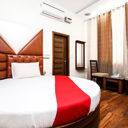 Hotel Woodcrest Zirakpur Chandigarh- Best Family Hotel - Luxurious Rooms - Unit Of Sidham Group Экстерьер фото