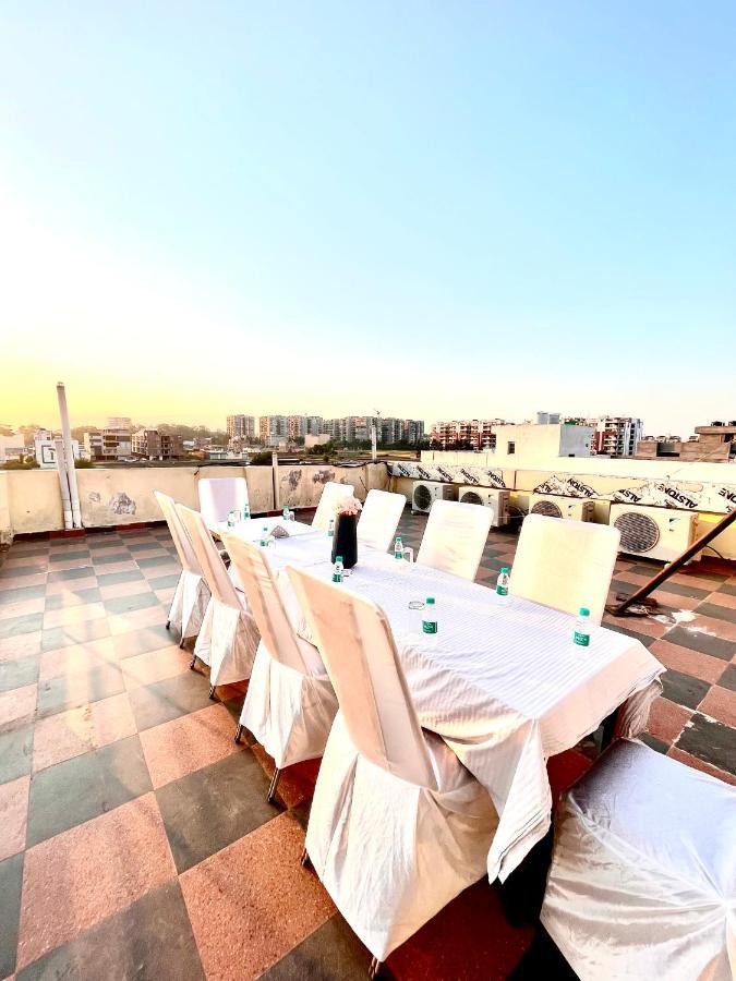 Hotel Woodcrest Zirakpur Chandigarh- Best Family Hotel - Luxurious Rooms - Unit Of Sidham Group Экстерьер фото